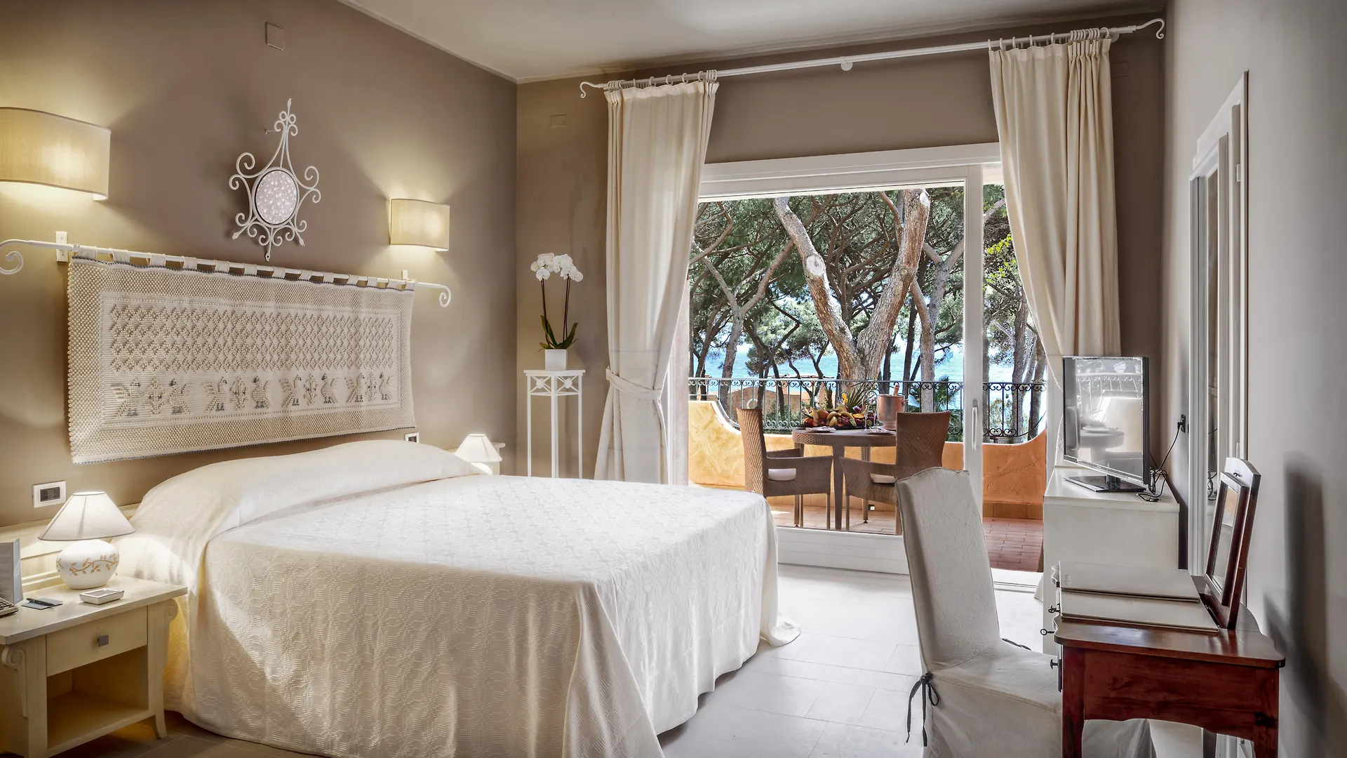 Forte Village Resort - Il Castello Santa Margherita di Pula