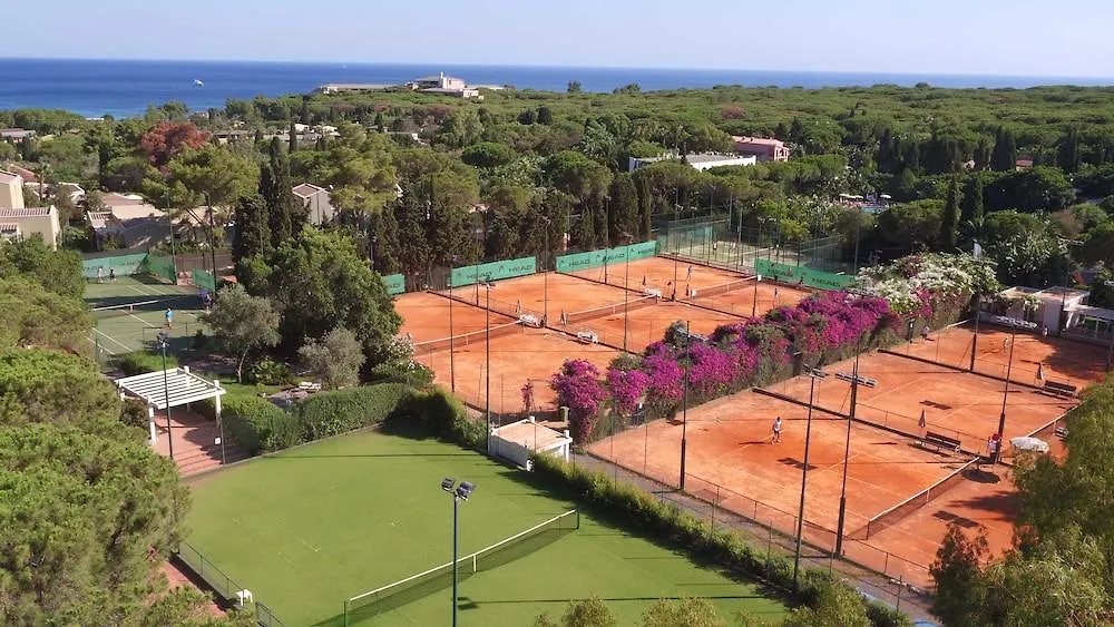 Forte Village Resort - Il Castello Santa Margherita di Pula 5*,  İtalya