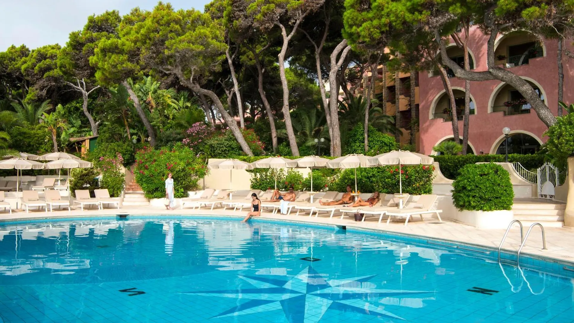 *****  Forte Village Resort - Il Castello Santa Margherita di Pula İtalya