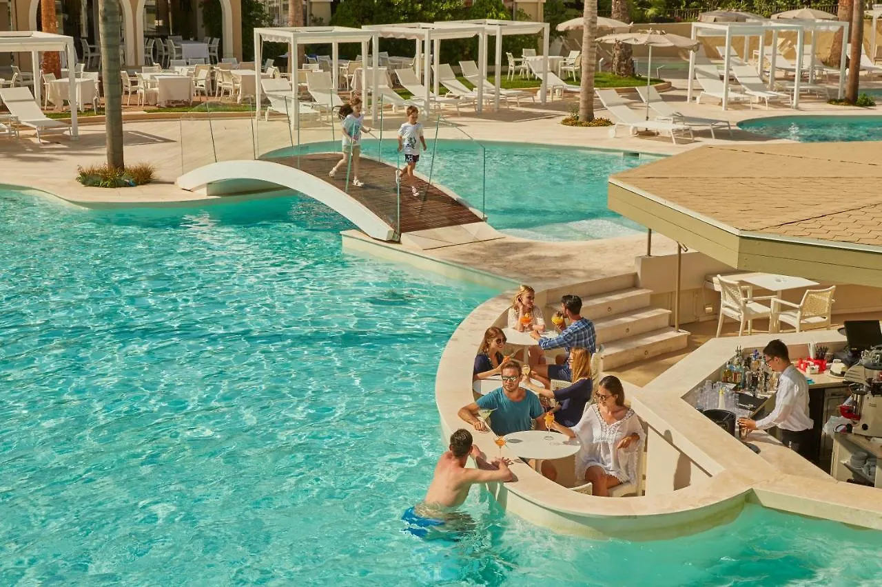 Forte Village Resort - Il Castello Santa Margherita di Pula 5*,  İtalya